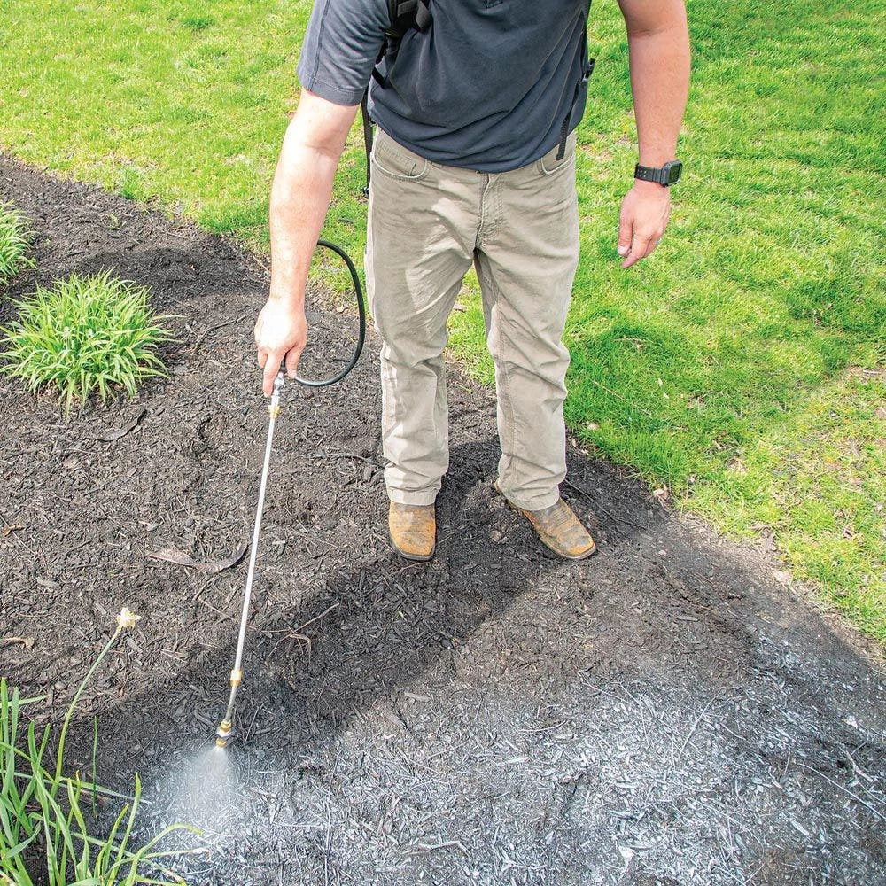 GURUbind Locking Mulch Binder Coating - 1gal 3 GURUbind Locking Mulch Binder Coating - 1gal - Image 3