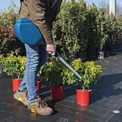 Fertil Five Adjustable Granular Applicator With 5 Liter Tank Capacity -AM Leo Store fer5 live2